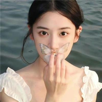 鬼马靓仔俏特务